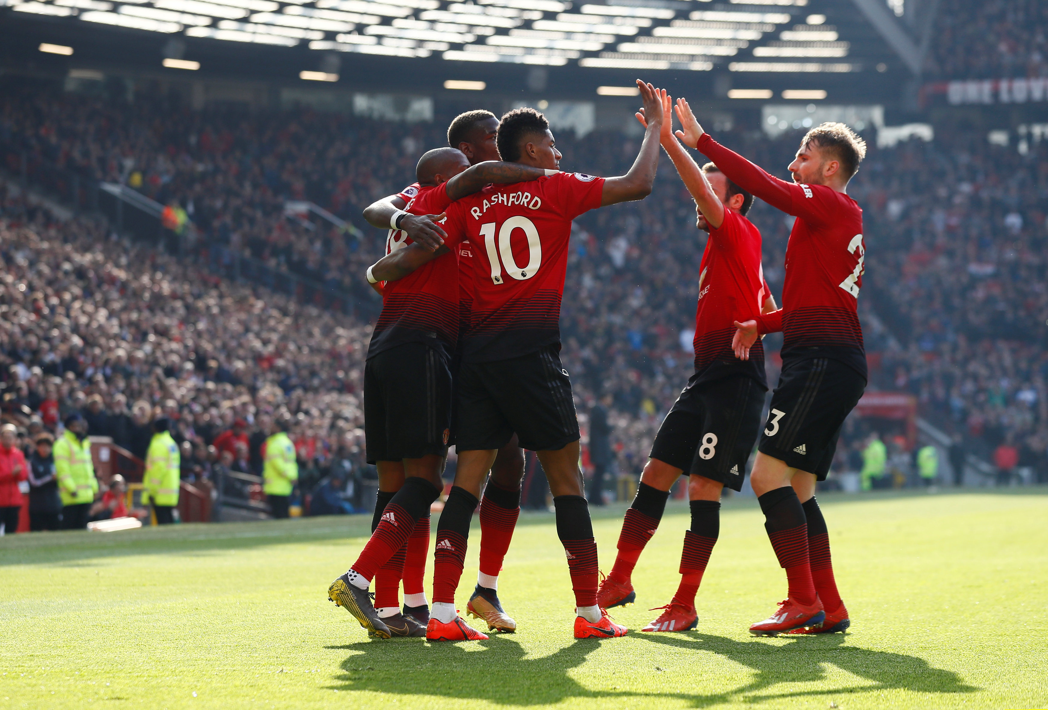 显得尤为艰 显得尤为艰